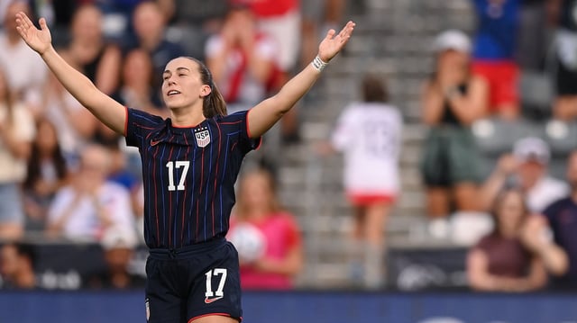Sam Coffey USWNT vs Ireland