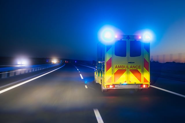 Deux jeunes enfants perdent la vie dans un accident de voiture dans la Somme, le conducteur en urgence absolue