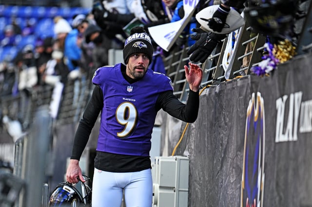 NFL-Star Justin Tucker hat wegen „Verstößen gegen die Verhaltenspolitik der NFL“ eine Zehn-Spiele-Sperre erhalten.