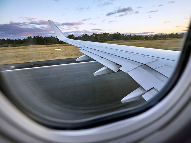 Zwei betrunkene Passagieren konnten am Flughafen Leipzig/Halle nicht mitfliegen. (Symbolbild) 