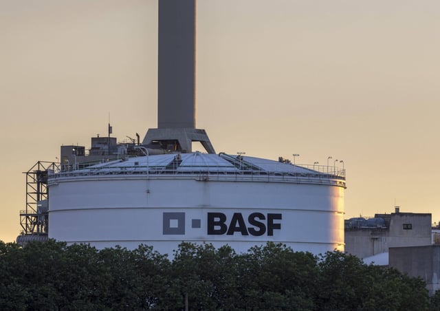 BASF, Lugwigshafen am Rhein, Industriegebiet, Abenddämmerung, Mannheim, Baden-Württemberg, Deutschland, Europa [OrigBildgröße 8256x5504 px]