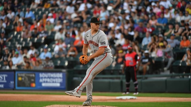 Landen Roupp of the San Francisco Giants delivers a pitch during the first inning against the Chicago White Sox at Rate Field on Friday, June 27, 2025, in Chicago. (Zoe Davis/Getty Images/TNS)