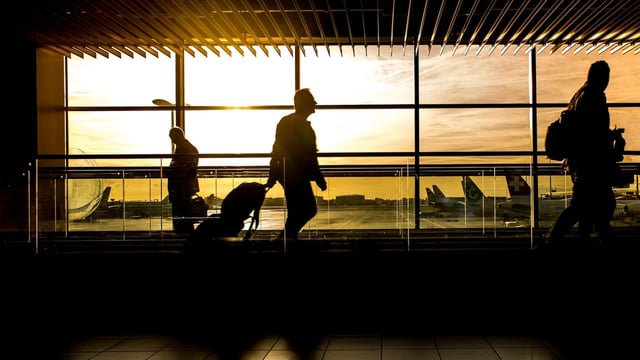 British nationals and a child were detained in Mauritius as 161kg of cannabis was seized at the airport.