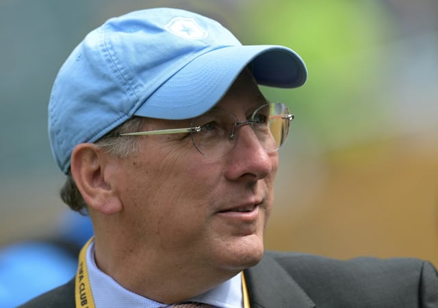 L'homme d'affaires américain John Textor, propriétaire notamment des clubs français de Lyon et brésilien de Botafogo, le 28 juin 2025 à Philadelphie lors du huitième de finale du Mondial des clubs perdu par Botafogo contre Palmeiras (0-1 a.p.)