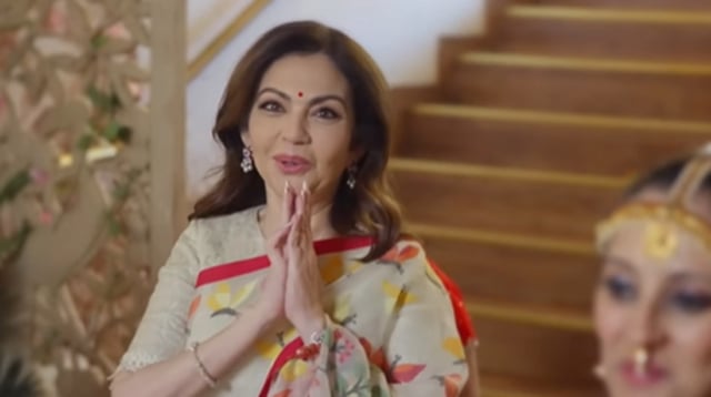 Nita Ambani at Chef Vikas Khanna's New York restaurant, Bungalow.