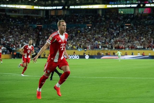 Harry Kane of FC Bayern Munich celebrates after scoring a goal during the FIFA Club World Cup 2025 group C match between FC Bayern Munchen and CA Boca Juniors at Hard Rock Stadium on June 20, 2025 in Miami Gardens, United States.