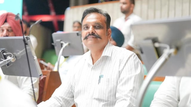 In April 2007, Kunwar Vijay Pratap Singh became Amritsar’s Senior Superintendent of Police and served in that position till October 2009.
