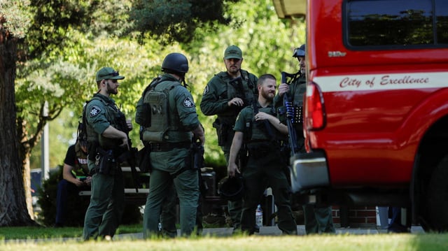 Sicherheitskräfte am Ort eines Schusswaffenangriffs in Idaho