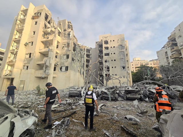 Edificio destruido por un misil iraní en Israel
