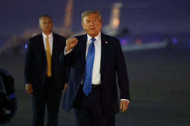 U.S. President Donald Trump gestures after returning early from the G7 Leaders' Summit in Canada, at Joint Base Andrews, Maryland, U.S., June 17, 2025. REUTERS/Kevin Lamarque/File Photo