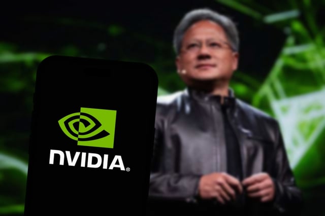 CEO Jen-Hsun Huang muss für sein Unternehmen Nvidia kartellrechtliche Fragen beantworten. (Foto: Shutterstock/QubixStudio)