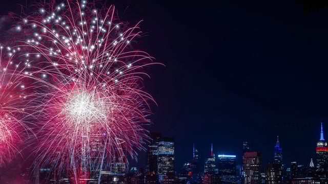 Mayor Adams offers free tickets for Macy’s Fireworks, ensuring access for New Yorkers during the iconic summer event. (AP Photo/Julia Nikhinson,File)