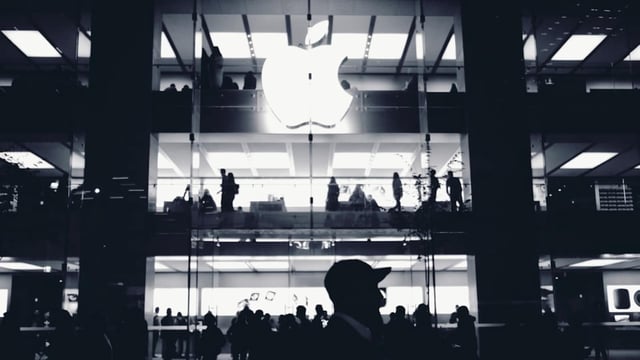 Apple’s lawyers also argued that Apple has a legal right to choose with whom it does business and it has no duty to boost the fortunes of its competitors.