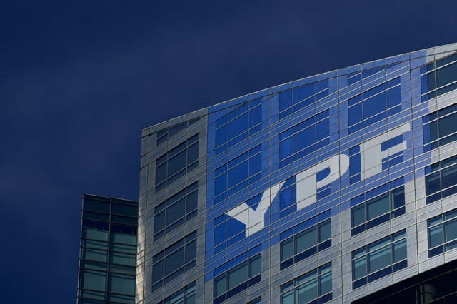 Argentina has been ordered by a US judge to sell its majority stake in oil firm YPF, a move immediately criticized by the South American country's President Javier Milei