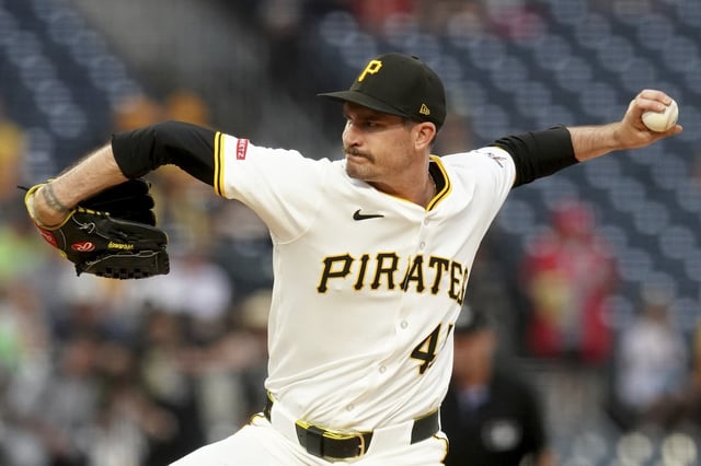 Pittsburgh Pirates pitcher Andrew Heaney delivers during the first inning of a baseball game against the St. Louis Cardinals, Monday, June 30, 2025, in Pittsburgh. (AP Photo/Matt Freed)