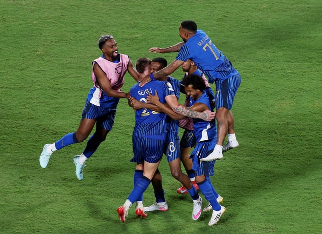 Les joueurs d’al-Hilal célèbrent leur victoire face à Manchester City après les tirs au but.
