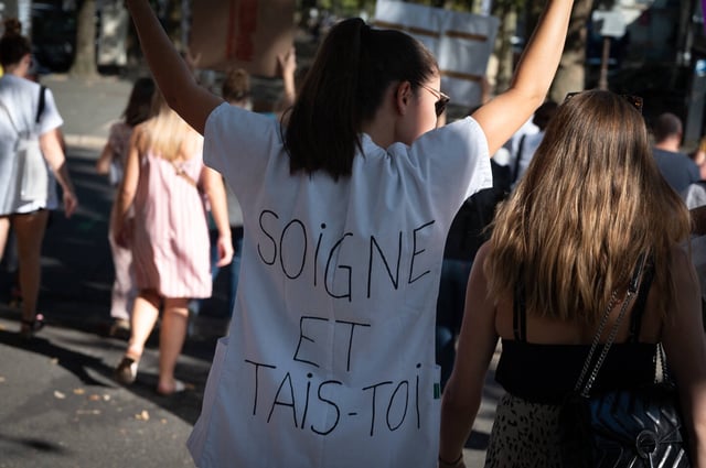 Manifestations de soignants à Tours (Indre-et-Loire), en 2023.