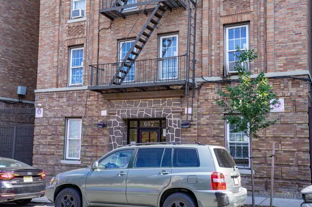 A 40yr old woman was pronounced dead at Montefiore Hospital after she was stabbed in the chest and right arm inside apartment 6G at 667 East 232nd Street in the Bronx on Saturday June 28, 2025. 2035. Photos taken on Sunday June 29, 2025. 1002. (Theodore Parisienne / New York Daily News)