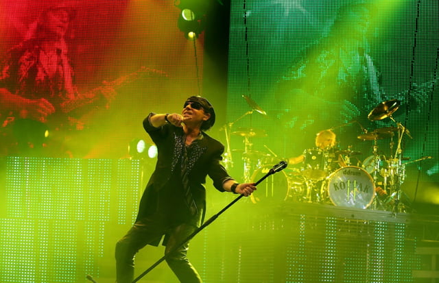 Zu ihrem 60. Bühnenjubiläum ehrt die Deutsche Post die Band Scorpions mit einer Briefmarken-Sonderedition. Sie enthält vier verschiedene Briefmarken mit einem Portowert von 95 Cent, wie die DHL Group, zu der die Deutsche Post gehört, mitteilte.