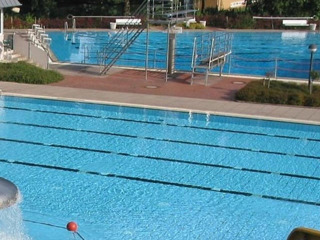 Schwimmbad, Freibad