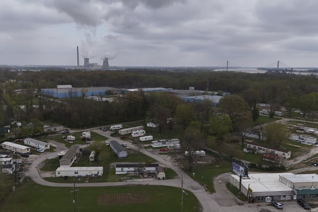 FILE - The Rockport Power Plant operates near a group of mobile homes April 11, 2025, in Rockport, Ind. (AP Photo/Joshua A. Bickel, File)