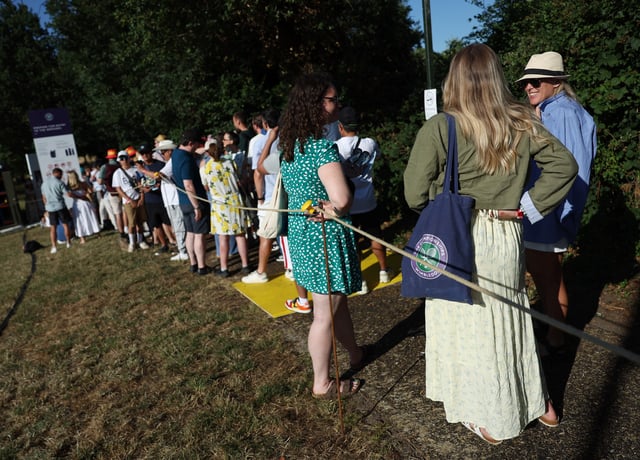 Tennis - Wimbledon - All England Lawn Tennis and Croquet Club, London, Britain - June 30, 2025 Spectators queue in for the first day of Wimbledon REUTERS/Isabel Infantes/File Photo
