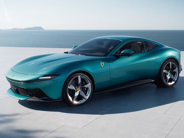 The new Ferrari Amalfi