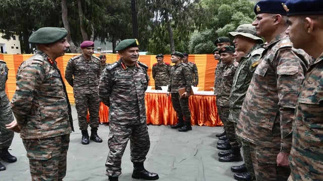 Army (2)