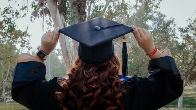 Employers continue to turn to business school graduates for their versatility and strategic thinking, despite AI being integral in a company's decision-making and strategy development. (Unsplash)