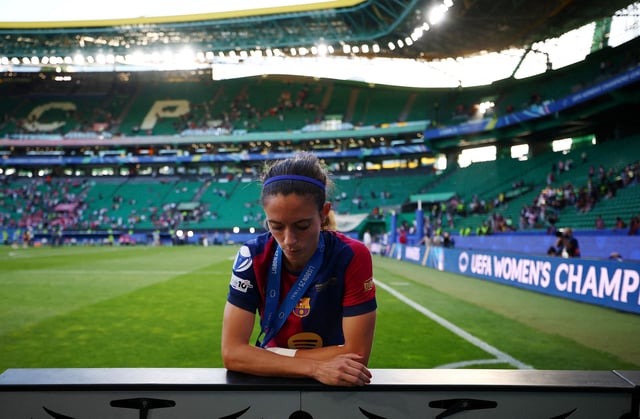 Soccer Football - Women's Champions League - Final - Arsenal v FC Barcelona - Estadio Jose Alvalade, Lisbon, Portugal - May 24, 2025 FC Barcelona's Aitana Bonmati looks dejected after the match REUTERS/Pedro Nunes     TPX IMAGES OF THE DAY