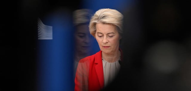 Kommissionspräsidentin von der Leyen wird für ihr Krisenmanagement zunehmend von rechts attackiert