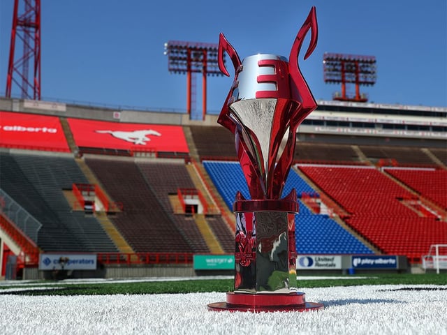  The Calgary Stampeders have unveiled the new Stampede Bowl trophy, which will be awarded for the first time when the Stampeders take on the Winnipeg Blue Bombers at McMahon Stadium in Calgary on Thursday, July 3, 2025.
