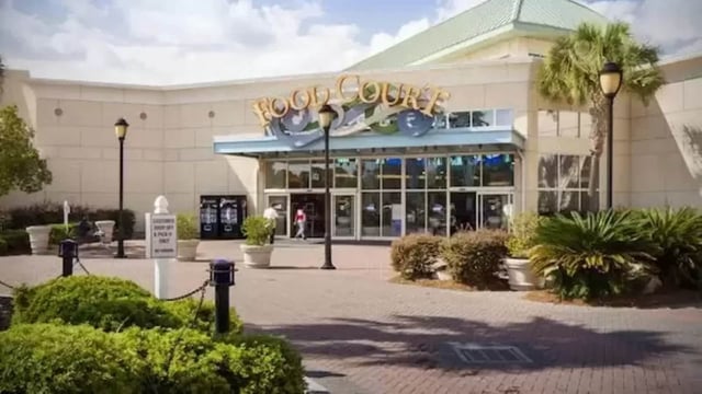 Several people were shot in Savannah's Oglethorpe Mall