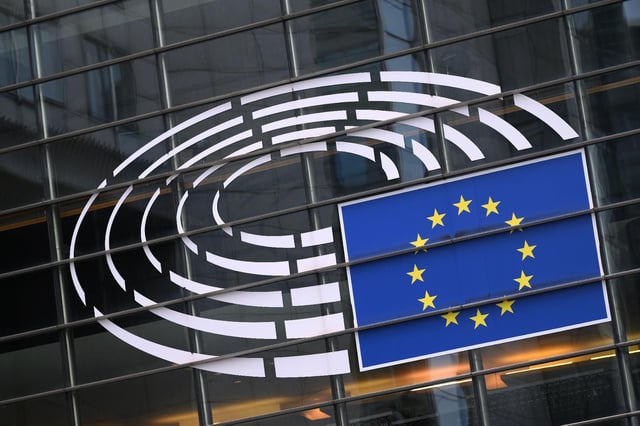 Le Rassemblement national a été de nouveau mis en cause pour des irrégularités au Parlement européen, ont révélé plusieurs médias jeudi 3 juillet 2025.