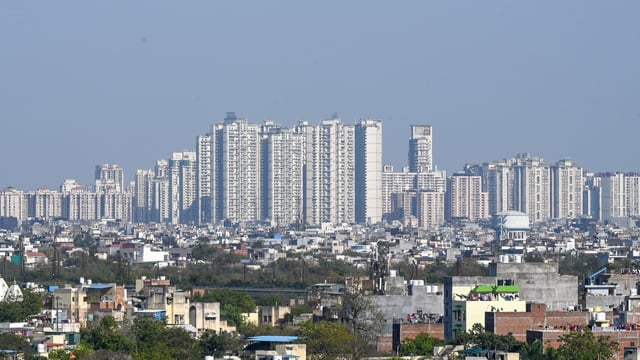 As many as 1.7 lakh homes have been sold in H1 2025, Mumbai led with 47,035 units, followed by NCR (26,795) and Bengaluru (26,599), a report by Knight Frank India has said (Representational photo) (Photo by Sunil Ghosh / Hindustan Times) 