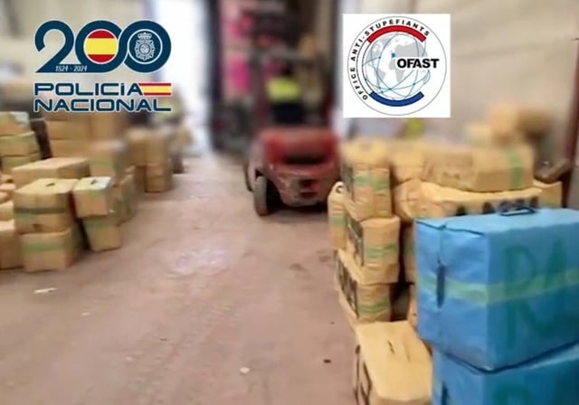 Imágenes de la operación desarrollada por la Policía Nacional en Almería