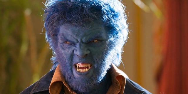 Nicholas Hoult as Beast glaring with his fangs bared in X-Men Days of Future Pas