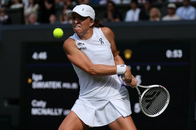 Poland's Iga Swiatek moved into the Wimbledon third round