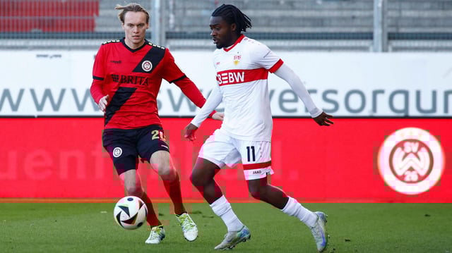 Benjamin Boakye (rechts), hier noch im Trikot des VfB Stuttgart.