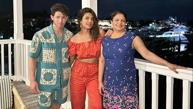 Priyanka Chopra Thought Nick Jonas Had 'Friend-Zoned' Her After First Awkward Meeting With Mom Madhu At 1 AM