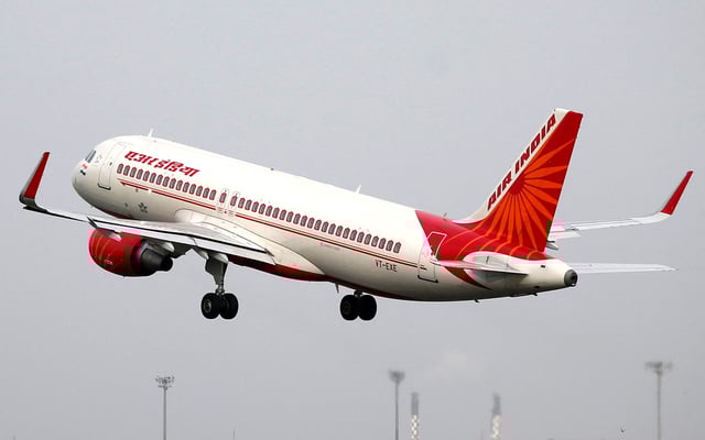 An Air India Airbus A320-200 aircraft takes off from the Sardar Vallabhbhai Patel International Airport in Ahmedabad, India, July 7, 2017. Picture taken July 7, 2017. To match Analysis AIR INDIA-PRIVATISATION/  REUTERS/Amit Dave/File Photo