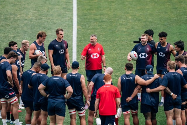 Head coach Andrew Douglas addresses the Hong squad at training in Incheon. Photo: Patrick Leung