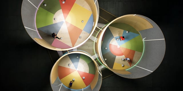 “The Playmaker”: a Manchester l’installazione firmata da Stefano Boeri Architetti ispirata a Sandro Mazzola
