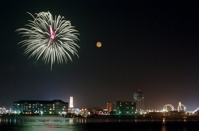 Ocean City&#39;s downtown fireworks display seen from across the Isle of Wight Bay.