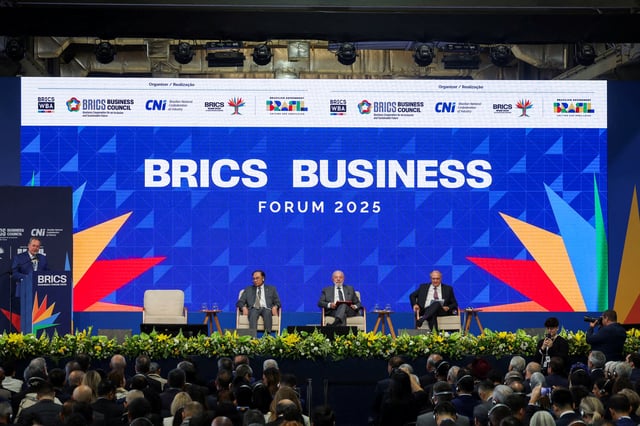 Ricardo Alban, President of the National Confederation of Industry (CNI), delivers a speech as Malaysia's Prime Minister Anwar Ibrahim, Brazil's President Luiz Inacio Lula da Silva and Brazil's Vice President Geraldo Alckmin participate at the opening of the BRICS Business Forum, ahead of the BRICS Presidential Summit, in Rio de Janeiro, Brazil, July 5, 2025. REUTERS/Pilar Olivares