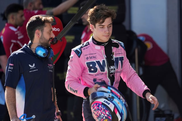 Franco Colapinto tuvo un mal sábado en Silverstone y partirá desde el fondo el Gran Premio de Gran Bretaña. (AP)