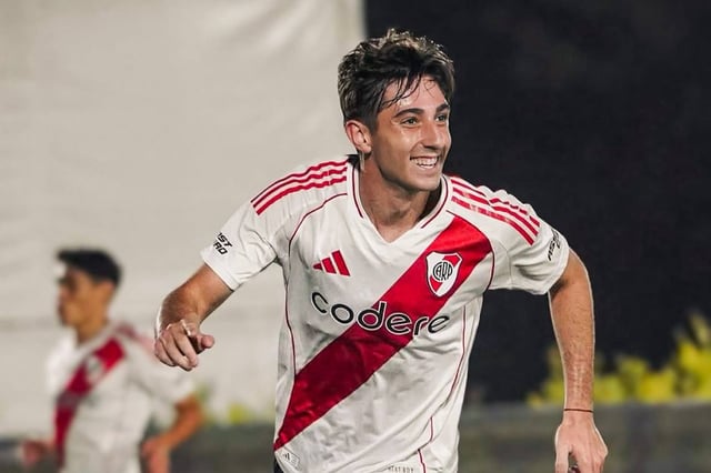 El juvenil de River que firmó su primer contrato (Prensa River)