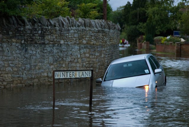Caption:  Renewing car insurance can leave some drivers floundering.
(Photo: ProjectB/Gett