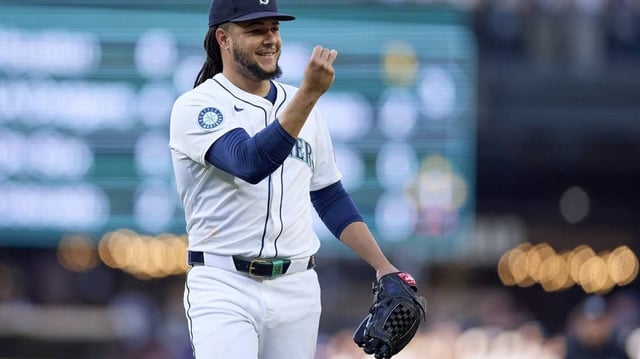 Mariners starting pitcher Luis Castillo (58) reacts after striking out Pittsburgh Pirates right fielder Bryan Reynolds (10) during the first inning Saturday at T-Mobile Park in Seattle.