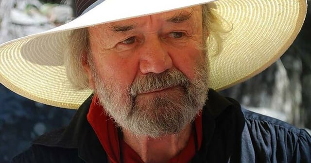 Television chef, artist and author Peter Russell-Clarke has died aged 89. Photo: Supplied/AAP PHOTOS